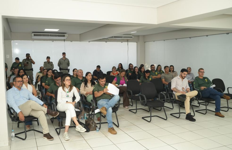 Abril Laranja: Catalão integra órgãos e especialistas em mesa redonda sobre proteção animal